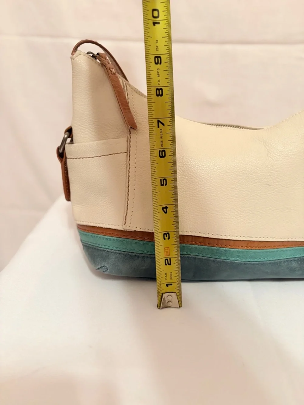 The Sak Kendra Leather Hobo Bag. This vintage-inspired shoulder bag.